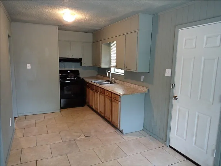 3427 Stovall St — Photo 8