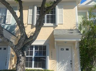 16659 Hemingway Dr, Fort Lauderdale, FL 33326