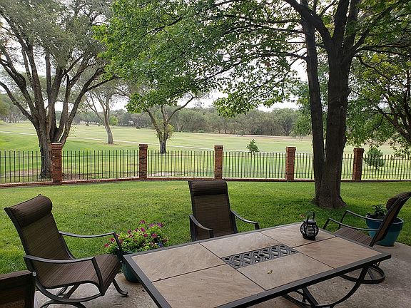 3rd image of 27 Jynteewood Cir