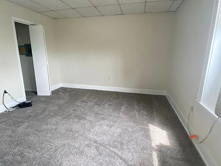 Morris Apartments — Photo 5
