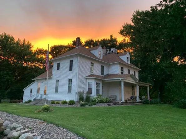 66 Main St, Wanamingo, MN 55983