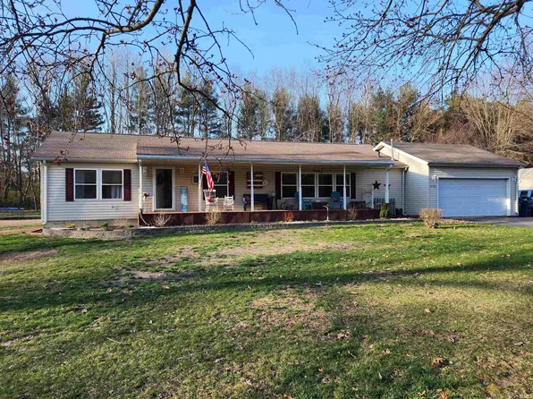 4720 E 250th St N, Knox, IN 46534