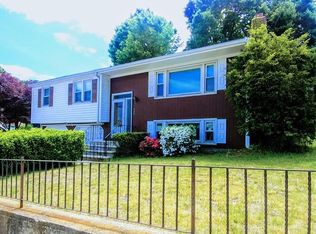 520 Poplar St, Roslindale, MA 02131