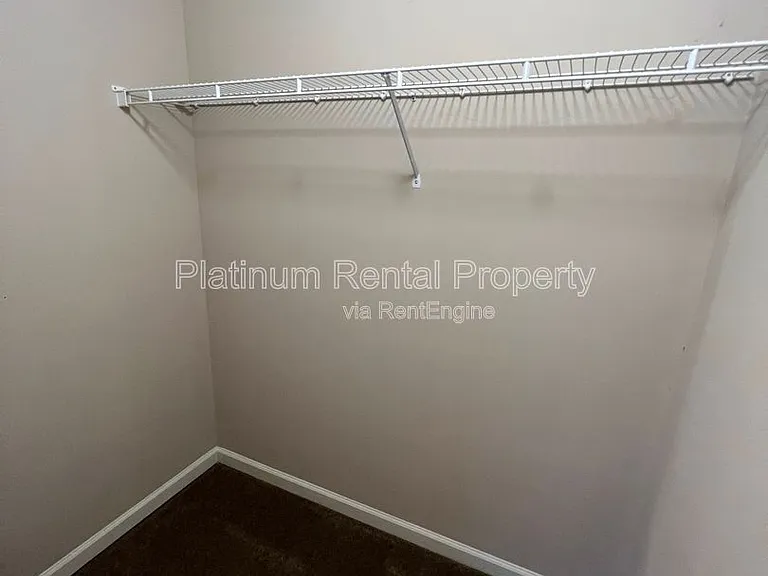 7115 Red Fox Ln — Photo 33