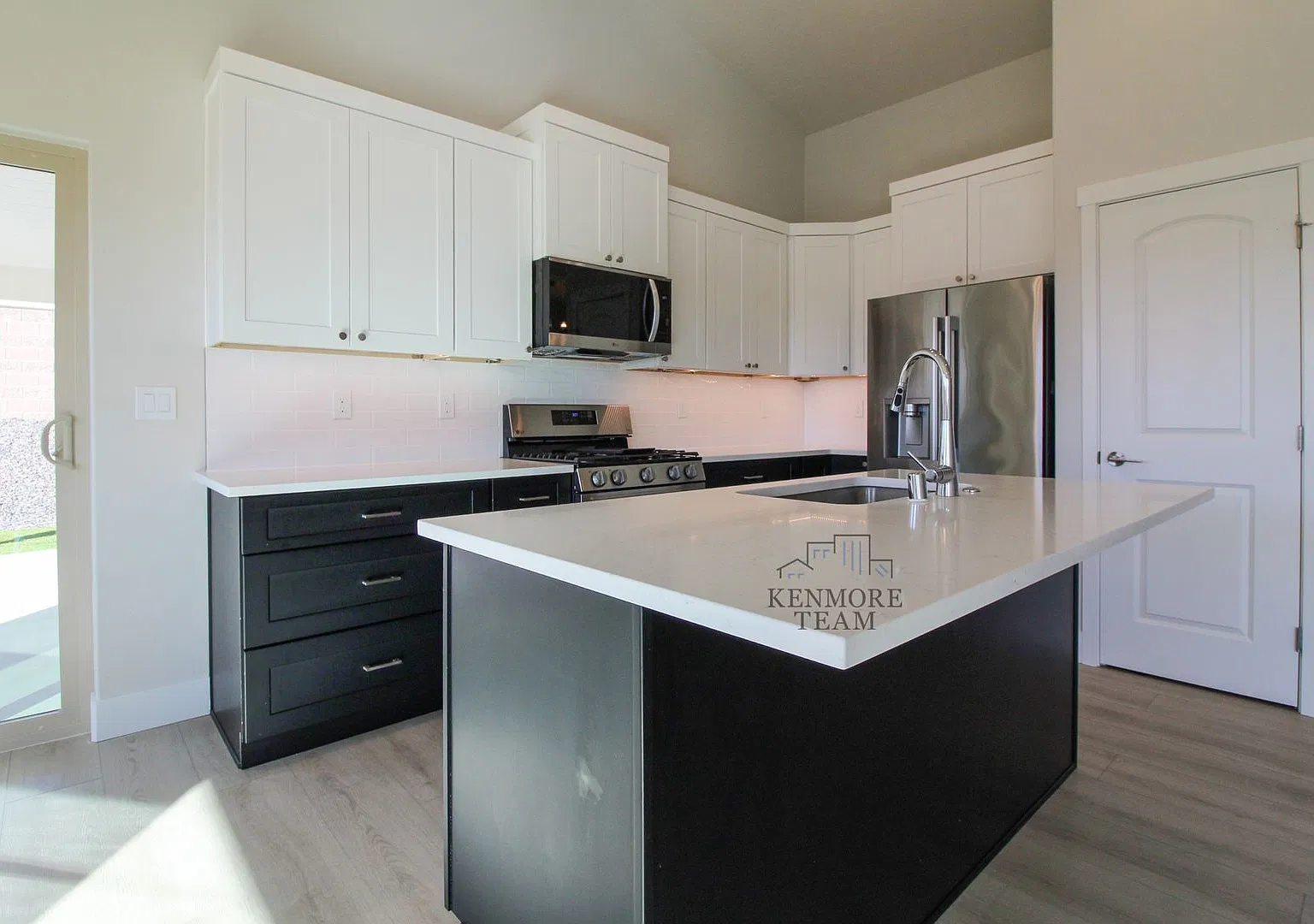 3 Bedroom, 2 Bath + an Office Home in Kennewick — Photo 4