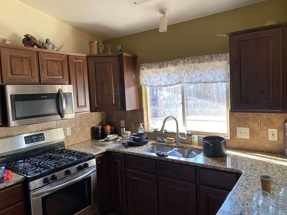 2nd image of 1536 W 650 North Cir