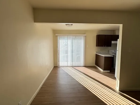 836 Santa Alicia Dr, Rohnert Park, CA 94928