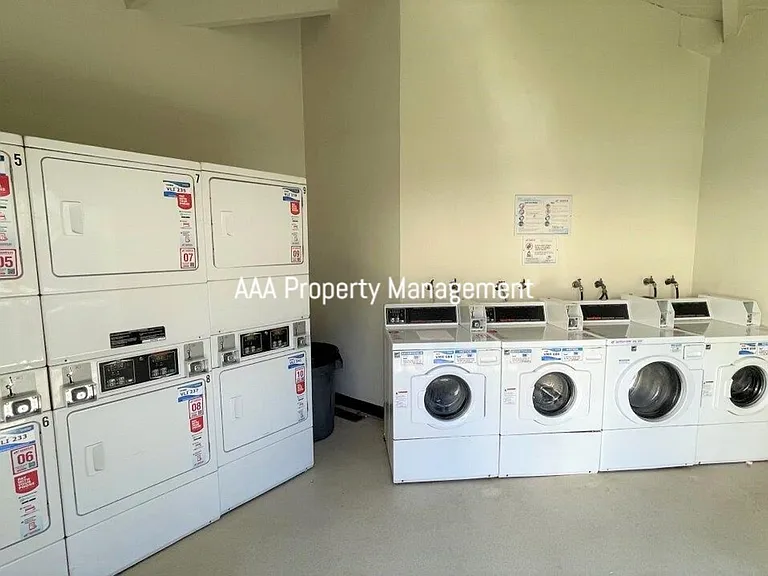 1731 Ellis St #58 — Photo 17