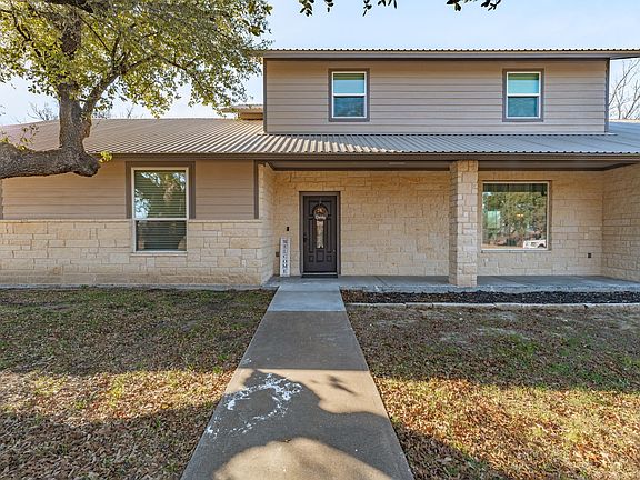 3rd image of 435 Edwards Dr
