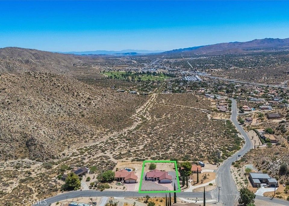 レイカです。 7495 Canyon Dr, Yucca Valley, CA 92284 | MLS #JT24175742 | Zillow