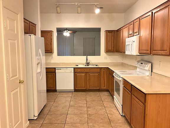 3rd image of 2186 W Agrarian Hills Dr