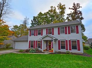 8723 Whispering Woods Dr, Fort Wayne, IN 46804