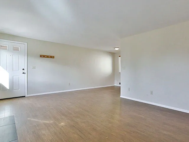 3541-55 SE Yamhill St — Photo 3