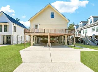 18090 Derbes Dr, Covington, LA 70433