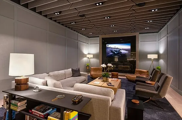 Rented by Greystar | media 12