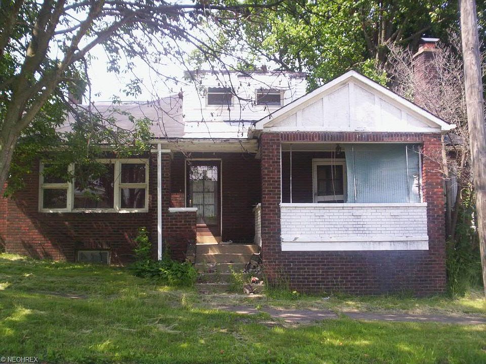 1st image of 60 Bissell Ave