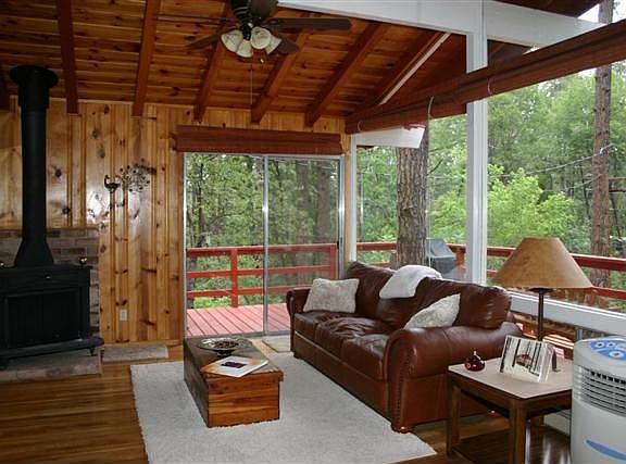 Great Room w/FP & Views