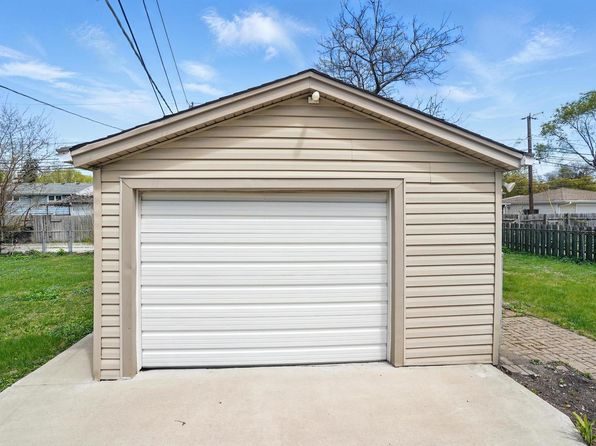5222 Wright Ter, Skokie, IL 60077