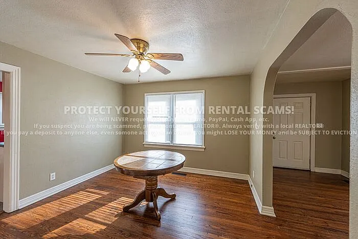 3 bed, 2.0 bath, 1710 sqft, $1,600 — Photo 4