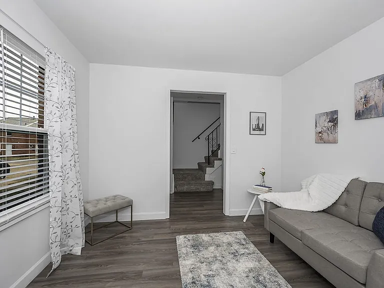Galbraith Pointe Apartments and Townhomes — Photo 20