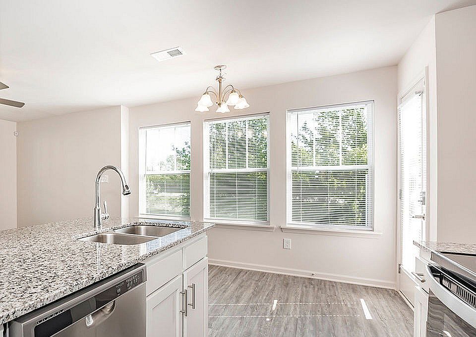 AndersonCommunitiesTownhomeDSC_6155