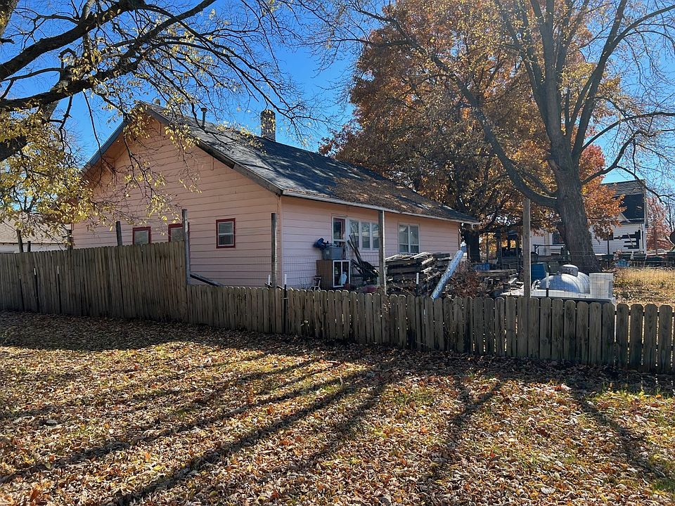 605 N High St, Linneus, MO 64653 Zillow