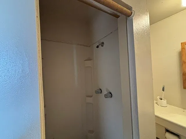 701 Cerbat Ave — Photo 11