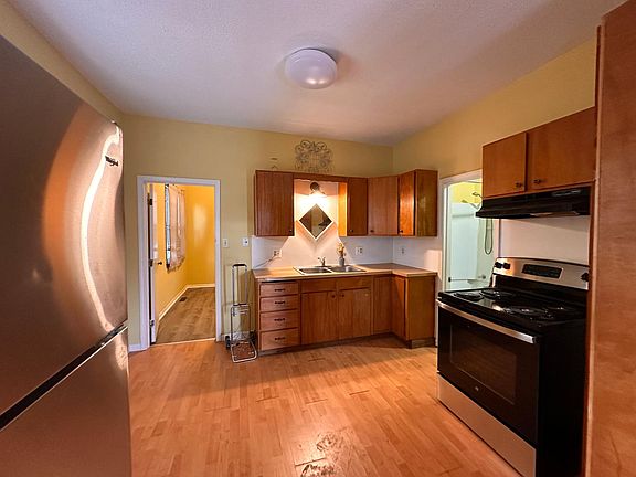 4th image of 1109 N 13th St APT 1