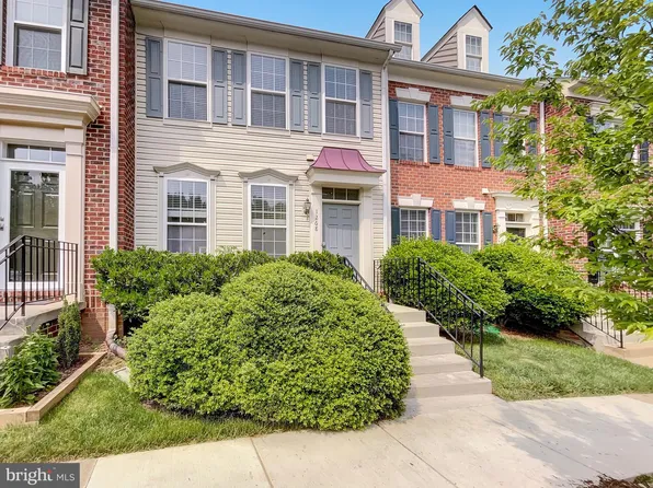 1268 Vintage Pl, Reston, VA 20194