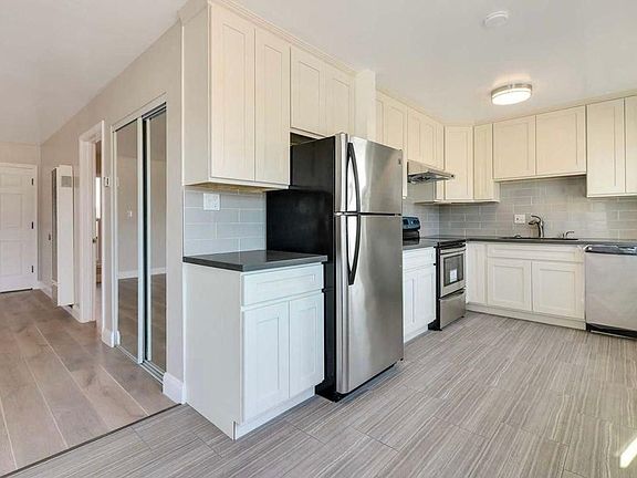 3rd image of 339 Lester Ave APT 9