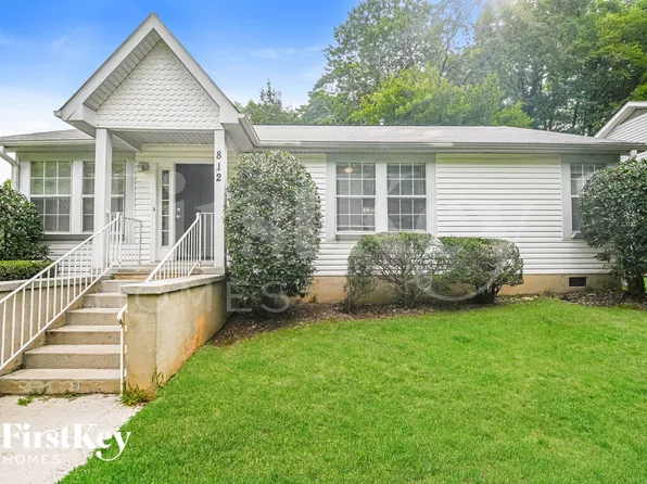 812 Silver Ct, Charlotte, NC 28217