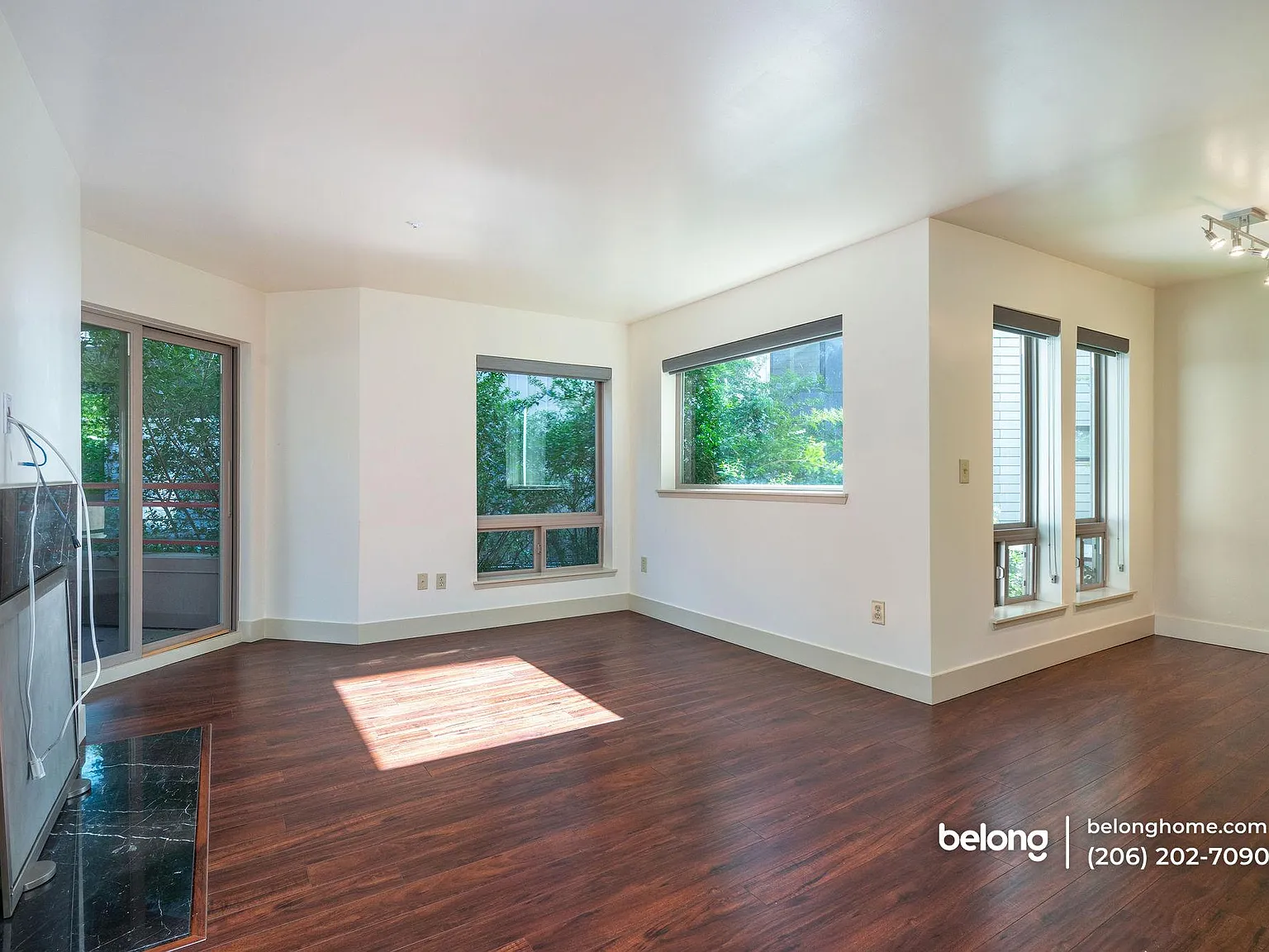 1 bed, 1.0 bath, 760 sqft, $2,375 — Photo 2
