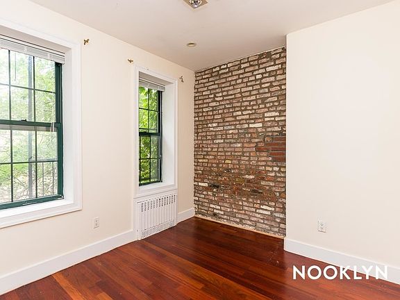 4th image of 1013 Pacific St #2A