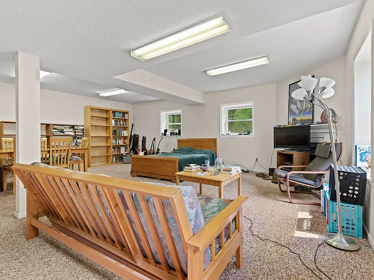 720 Marthas Chapel Rd — Photo 15