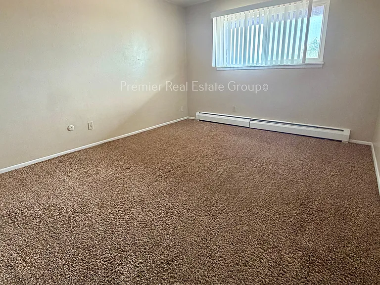 1480 Hathaway Dr #F — Photo 7