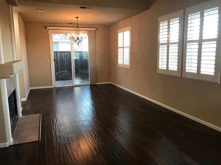 2607 Photinia Ct — Photo 12