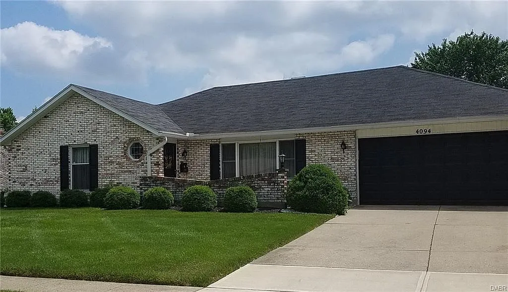 4094 Gateway Dr photo 1