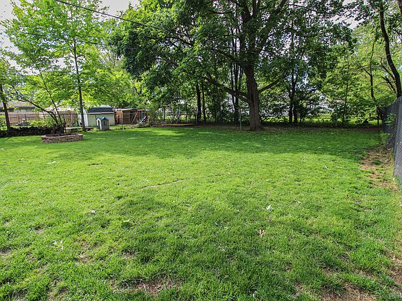 5th image of 606 Millard St