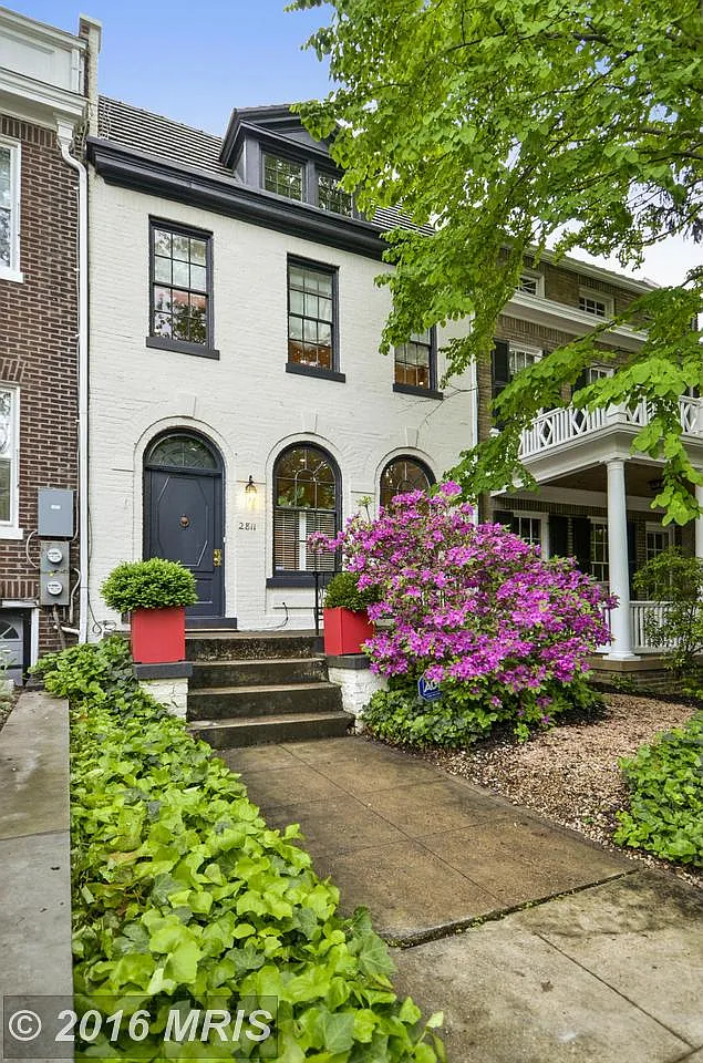 2811 28th St NW photo 1