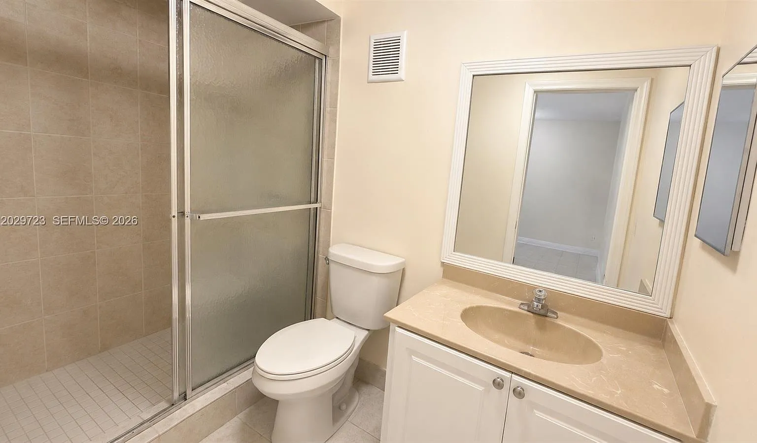 Horizons West Condo #4 — Photo 4