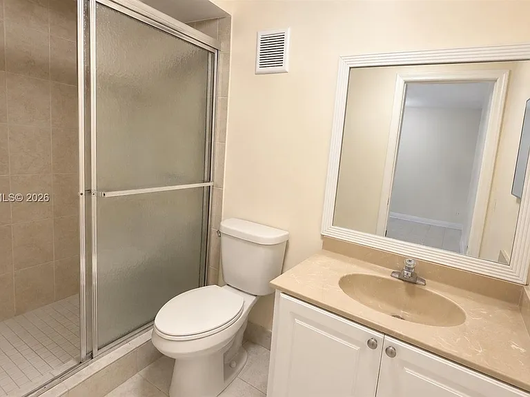 8520 SW 133rd Avenue Rd #210 — Photo 4