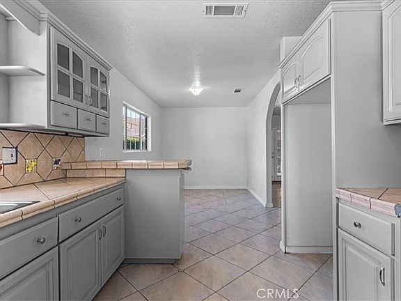 4th image of 8309 40th St