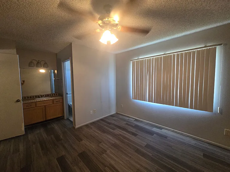 2932 E Pershing Ave — Photo 7