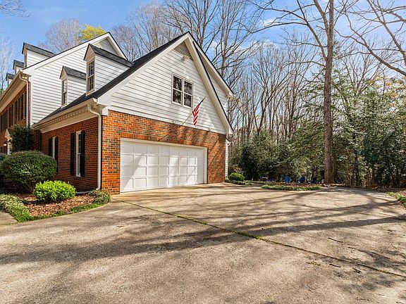 5th image of 10100 Grafton Rd