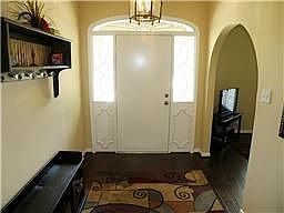 4th image of 4 Earlham Dr