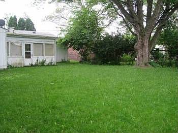 4th image of 8444 Athens Ct