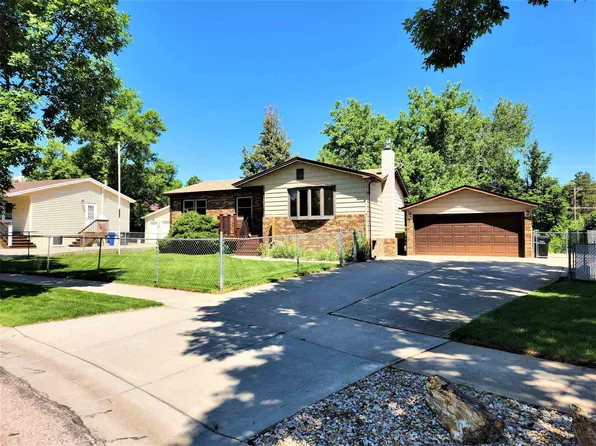718 Belmont Dr, Rapid City, SD 57702