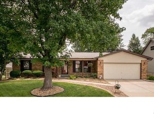 46 Dogwood Ln, Saint Peters, MO 63376