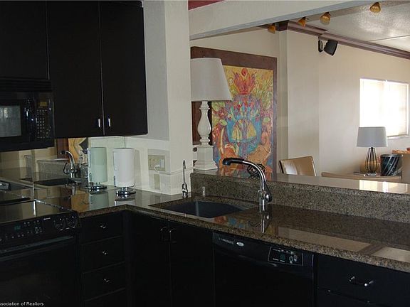 4th image of 2131 Lakeview Dr Unit 1110