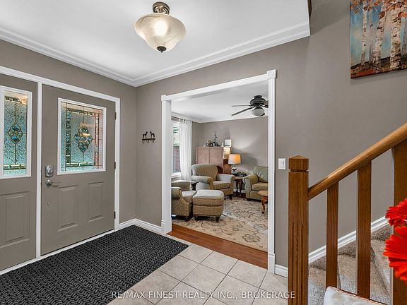 3rd image of 99 Beverly St